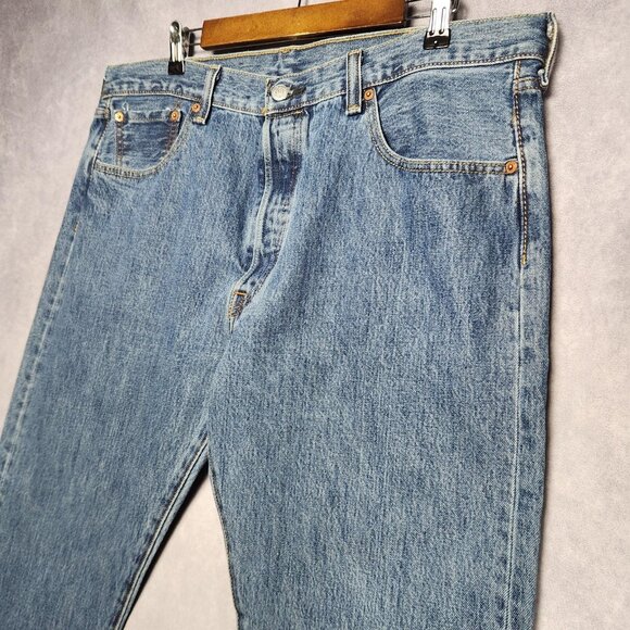 Levis 501 Jeans Mens 38x32 Straight Leg Button Fly Classic‎ Vintage Denim Pants - Picture 13 of 16